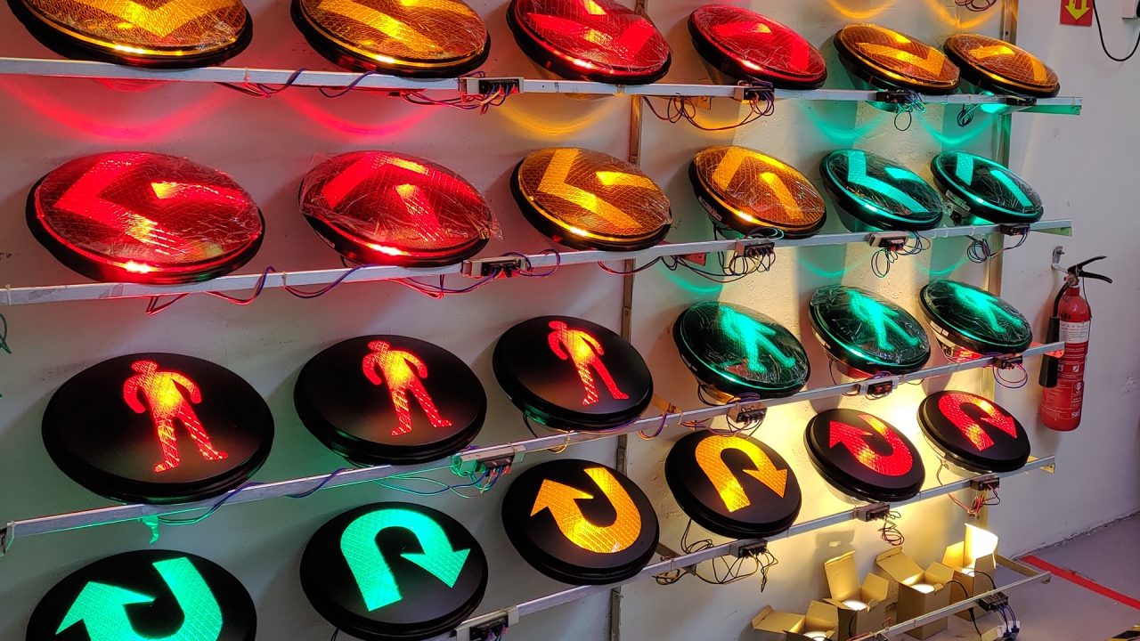 Traffic Light LED Street Lighting Malaysia Supplier Manufacturer