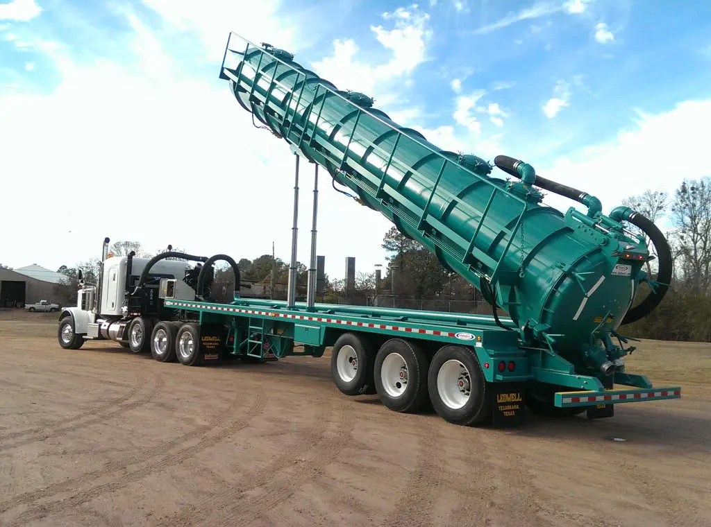 Vacuum Trailers by Ledwell Custom Saltwater Trailers