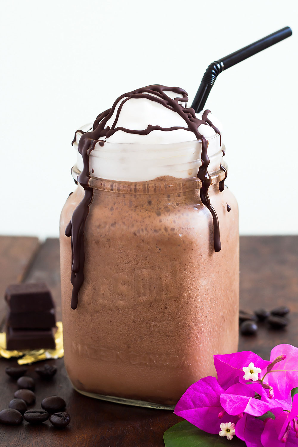 Homemade Java Chip Frappuccino Recipe VIDEO » LeelaLicious