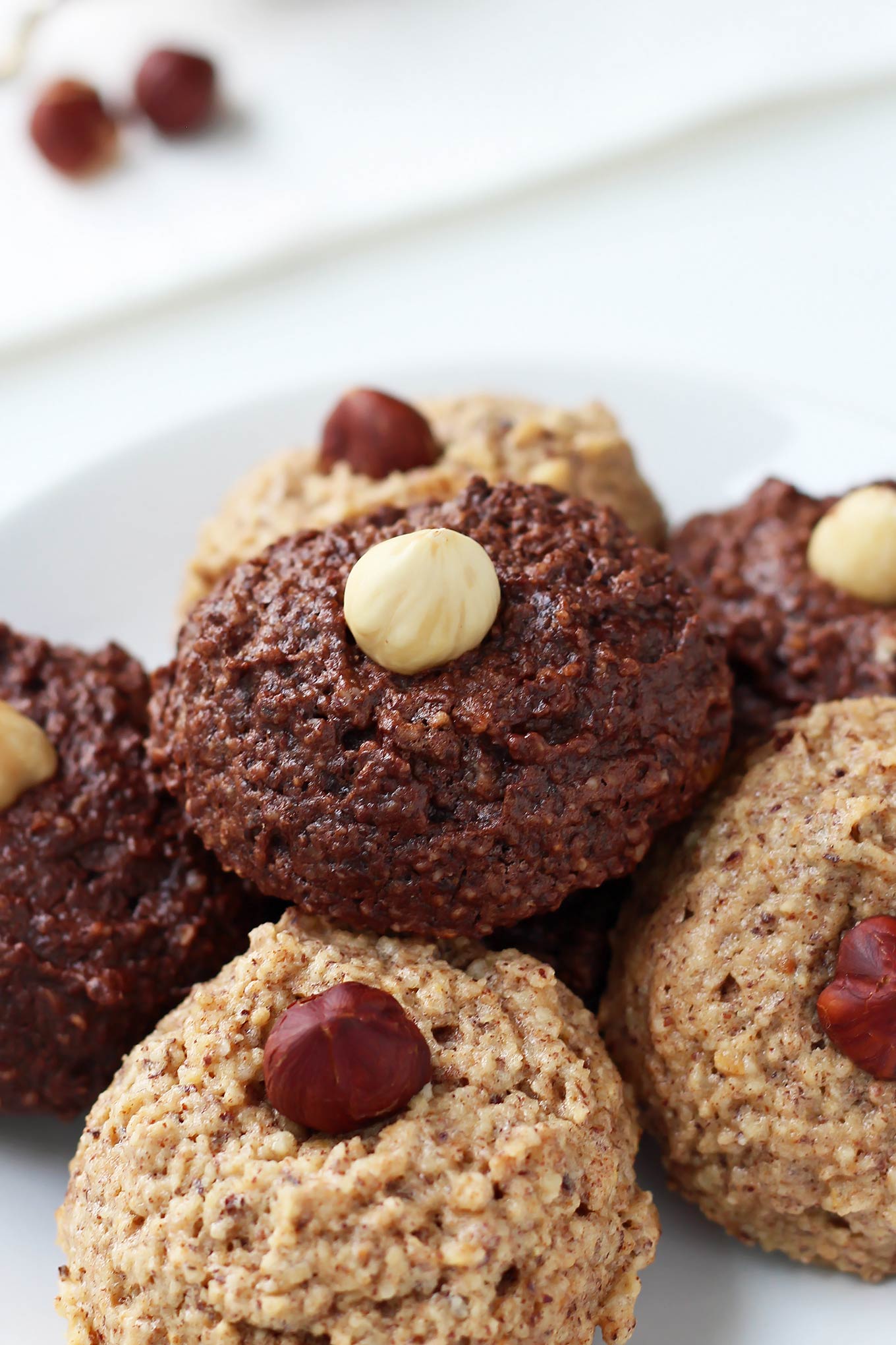 Hazelnut Macaroons » LeelaLicious