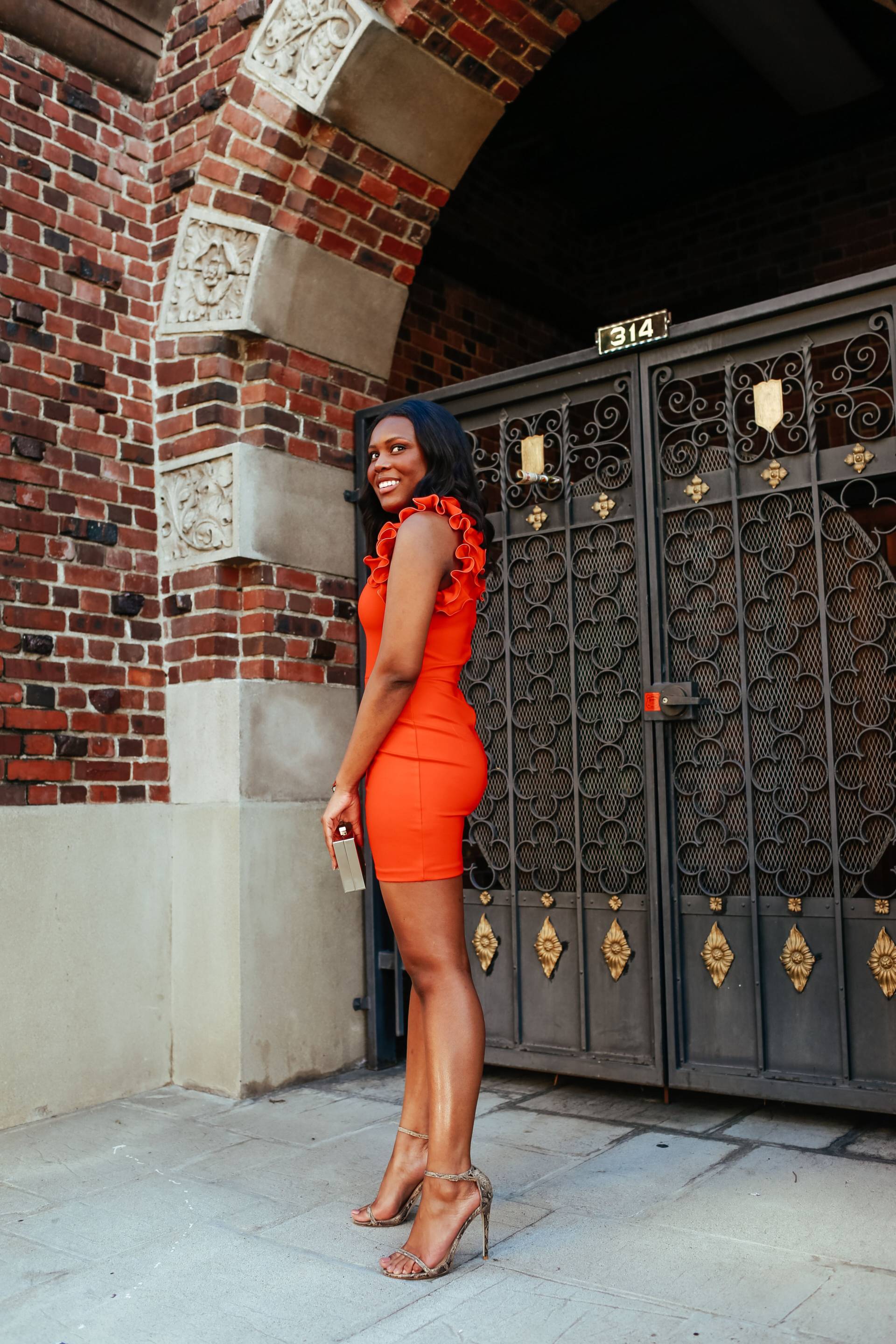 What to Wear For Valentine's Day Dinner Le Fab Chic