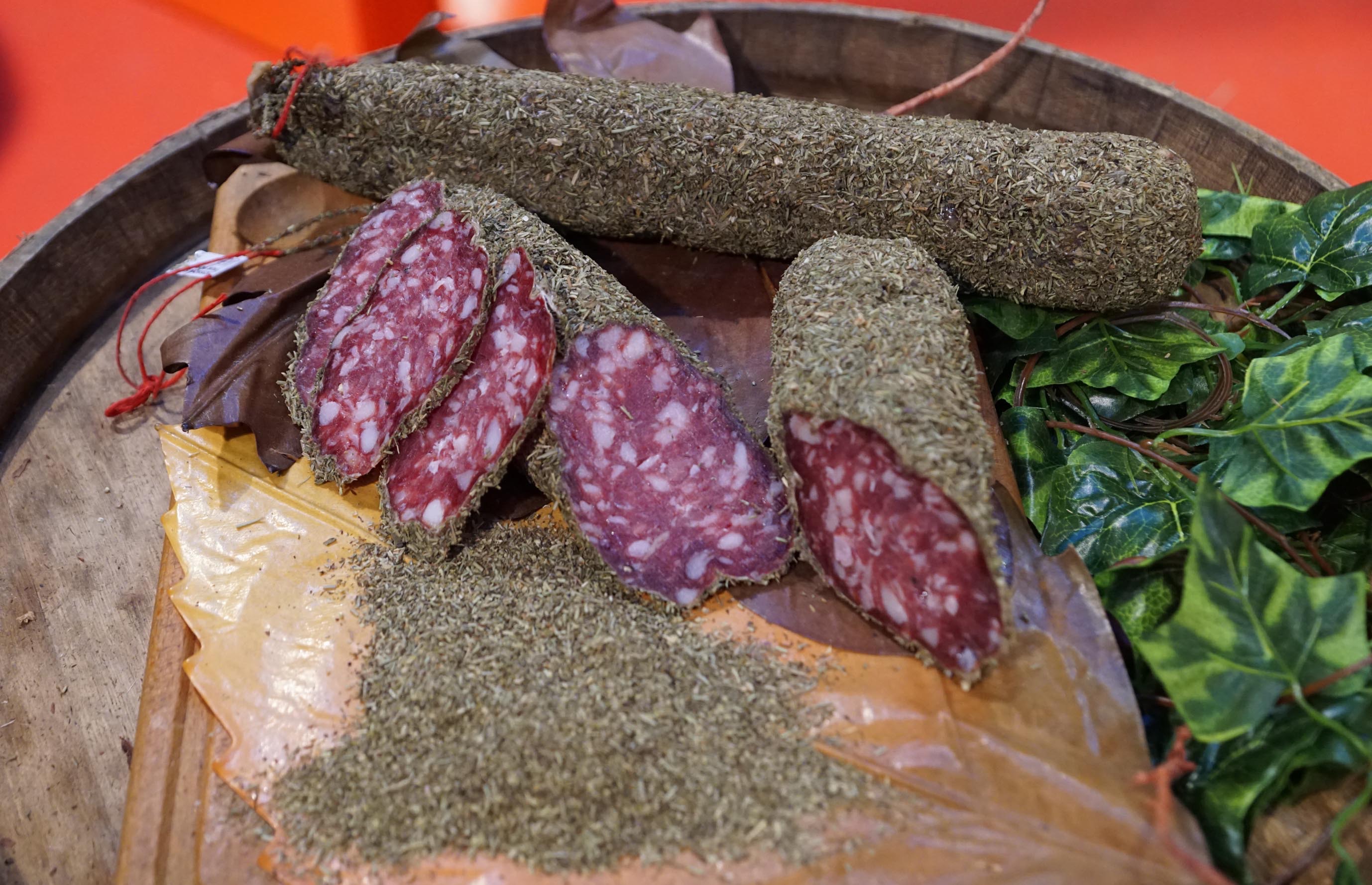 Dry sausage with herbs (+/ 900g) Le Forestier