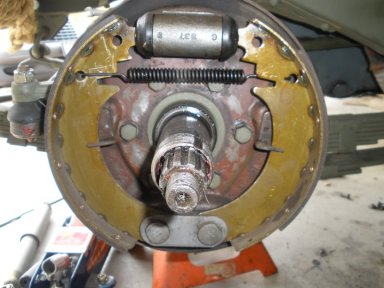 G503 WWII Jeep Installing Willys Ford Front Brake Drum