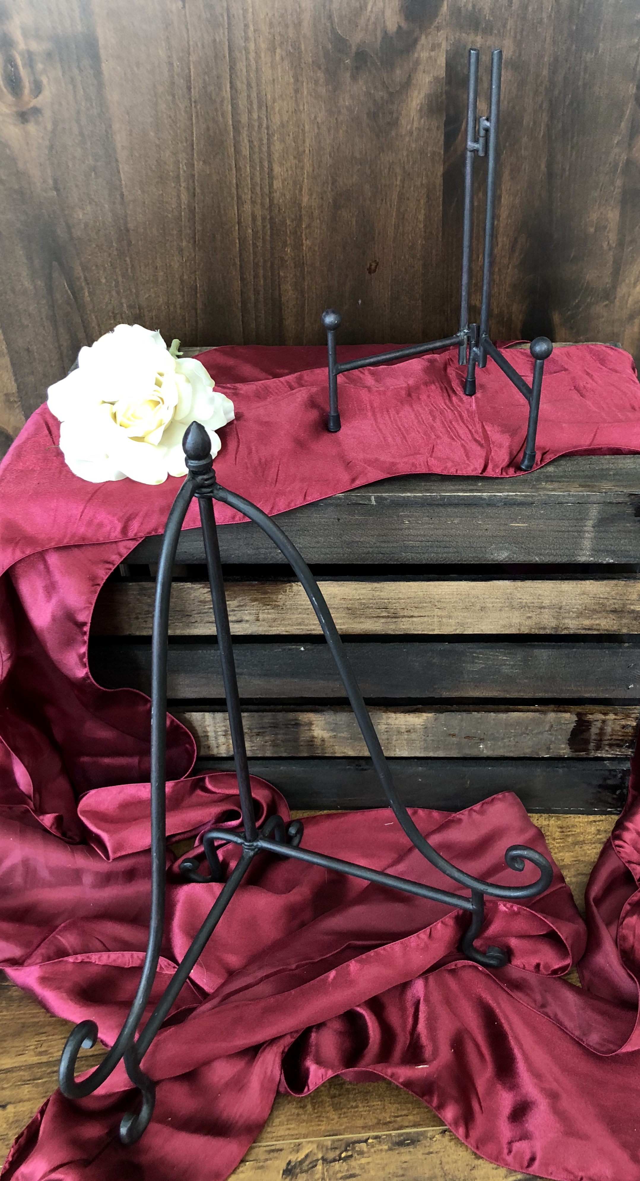 Easel Rentals in Southern Utah Legacy Events & Rentals