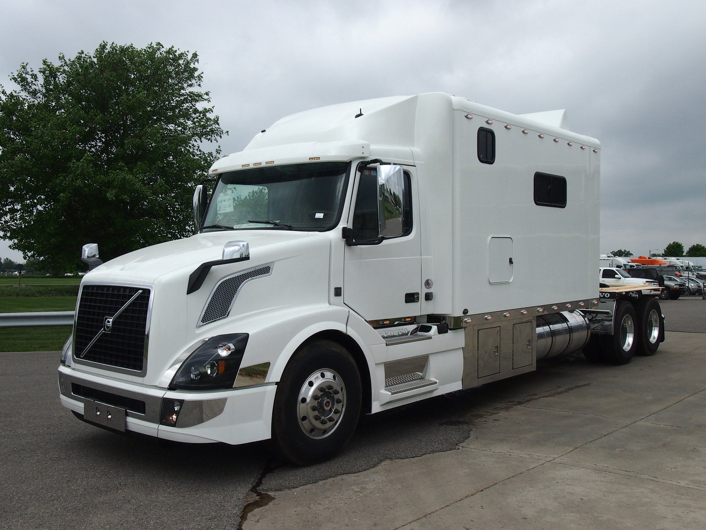 Volvo ARI Legacy Sleepers