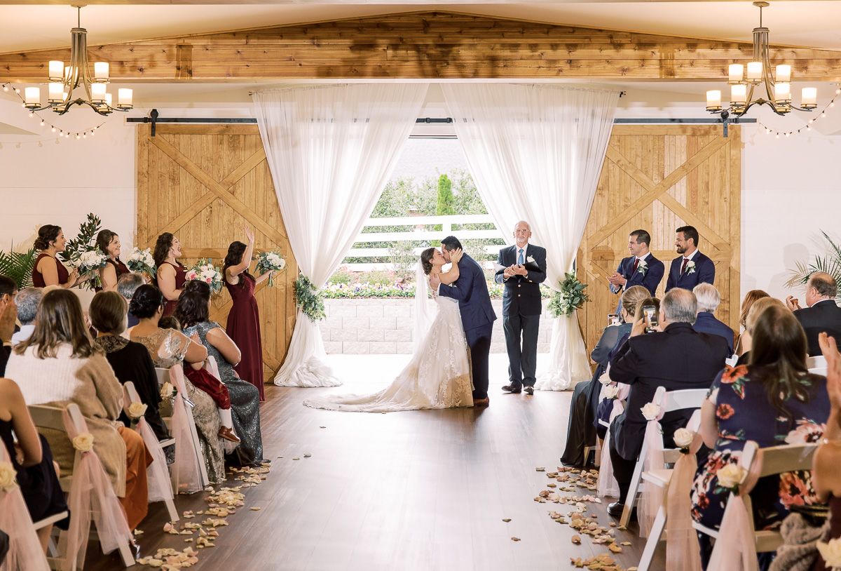 Elegant Event & Wedding Venue in WinstonSalem Legacy Stables & Events