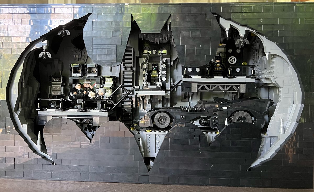 LEGO's BATMAN RETURNS Batcave Shadow Box Set Delivers on the Details