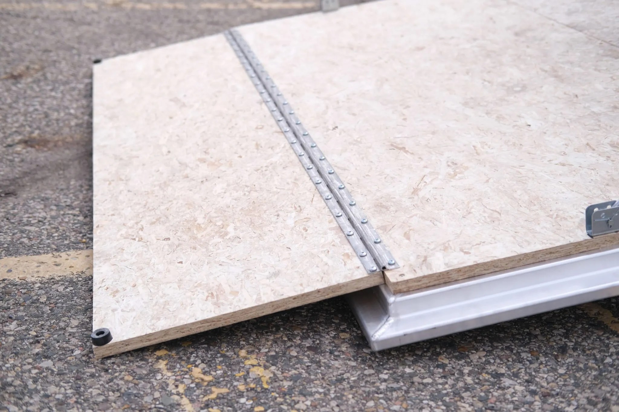 Ramps & Double Doors Legend Manufacturing Inc.