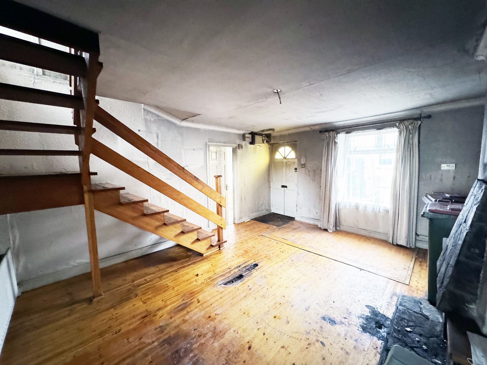 3 Bedroom House For Sale in Douglas Lehanes & Associates Ltd.