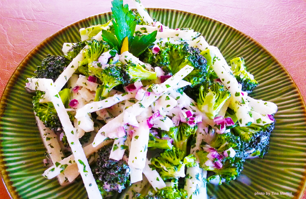 Jicama Broccoli Coleslaw