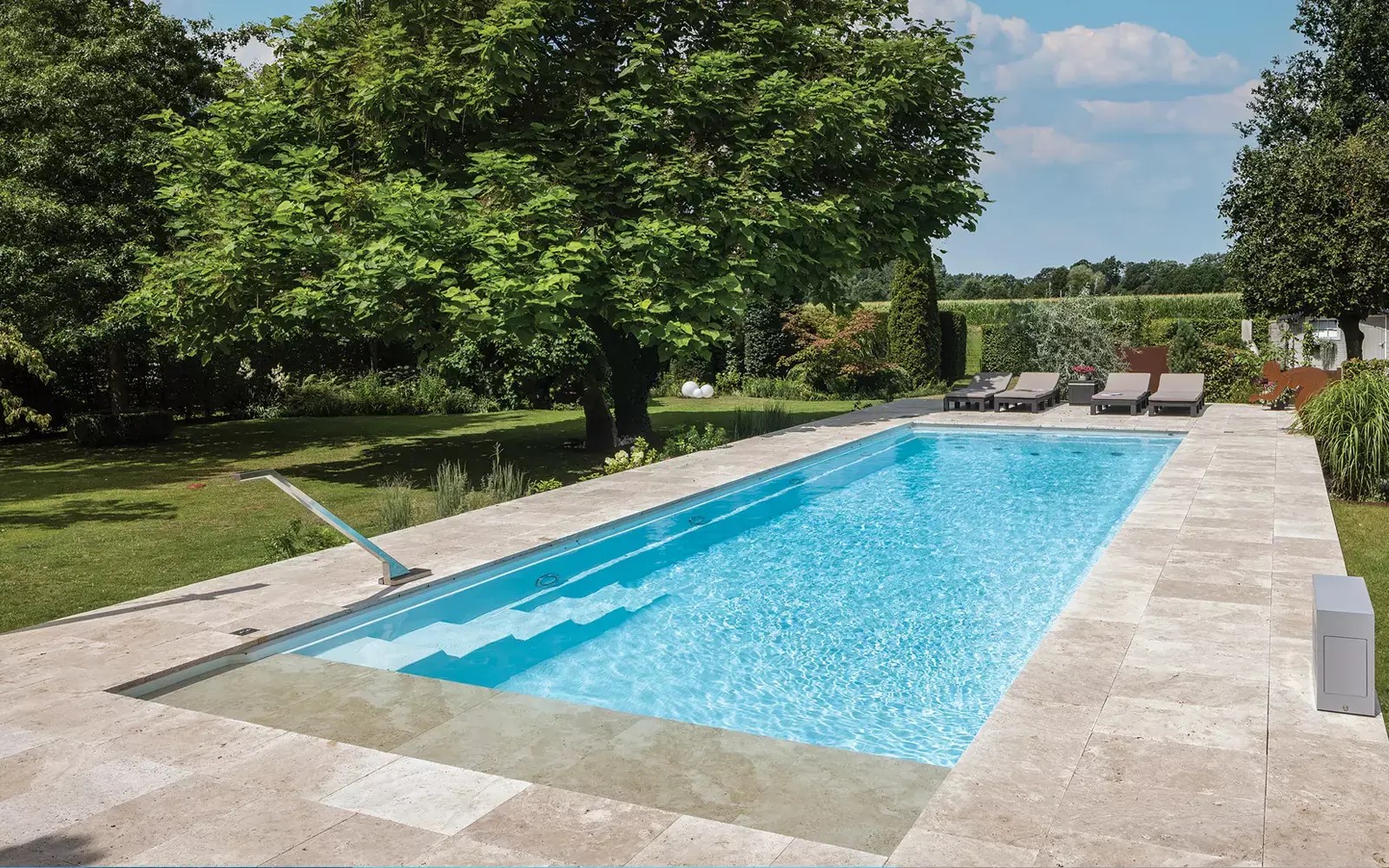 The Definitive High Waterline Pool Leisure Pools Europe