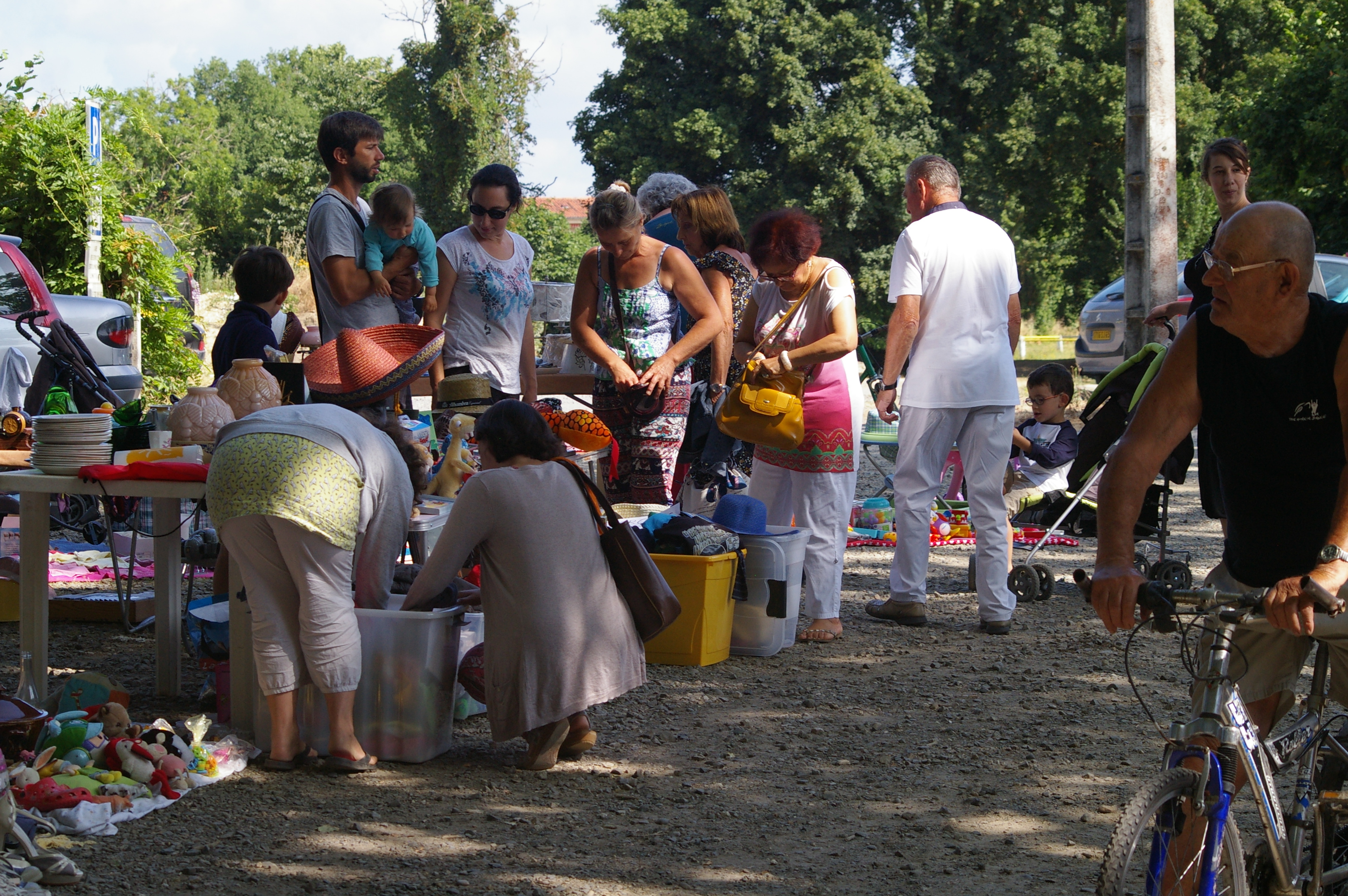 Plaisance CanoëKayak a réussi son videgreniers Le journal du Gers Journal d'actualités en