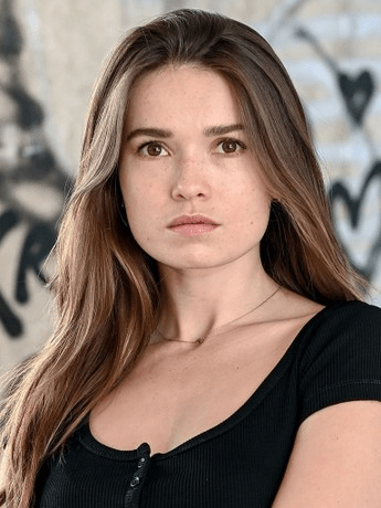 Zoe Moore Bio, Age, Net Worth, Wiki, Career, Relationship, Movies