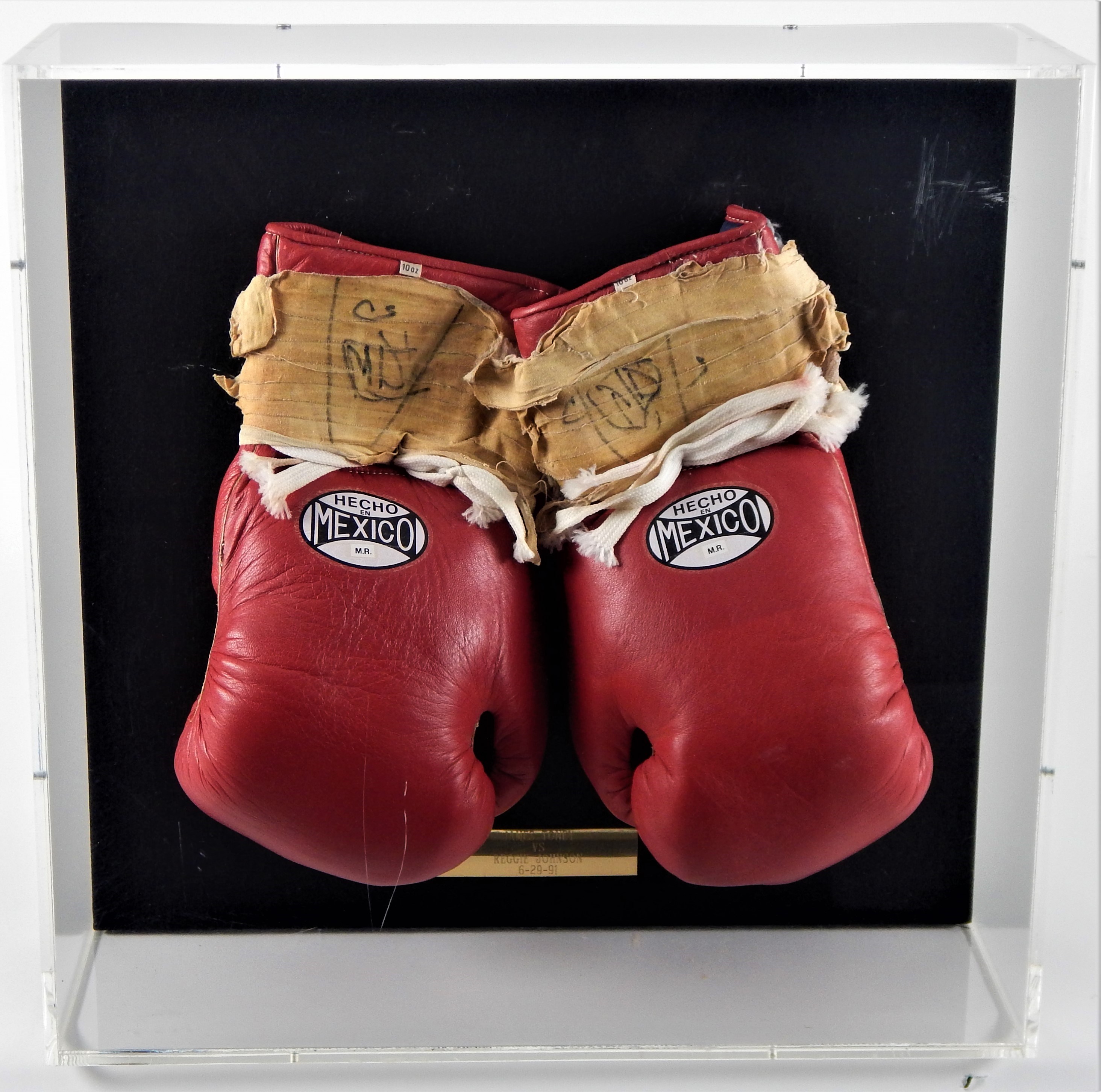 Memorabilia Boxing Past Sports and Collectible Auctions