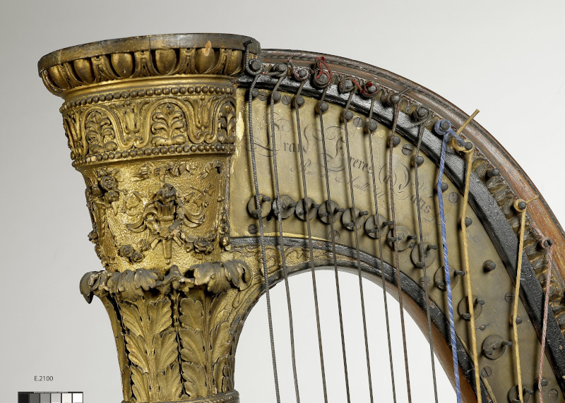 L'histoire de la harpe Le livre et la harpe