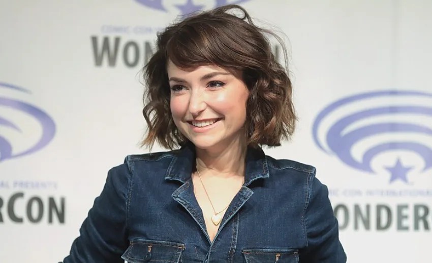 Milana Vayntrub's LächelnTransformation Von Vorher zu Nachher