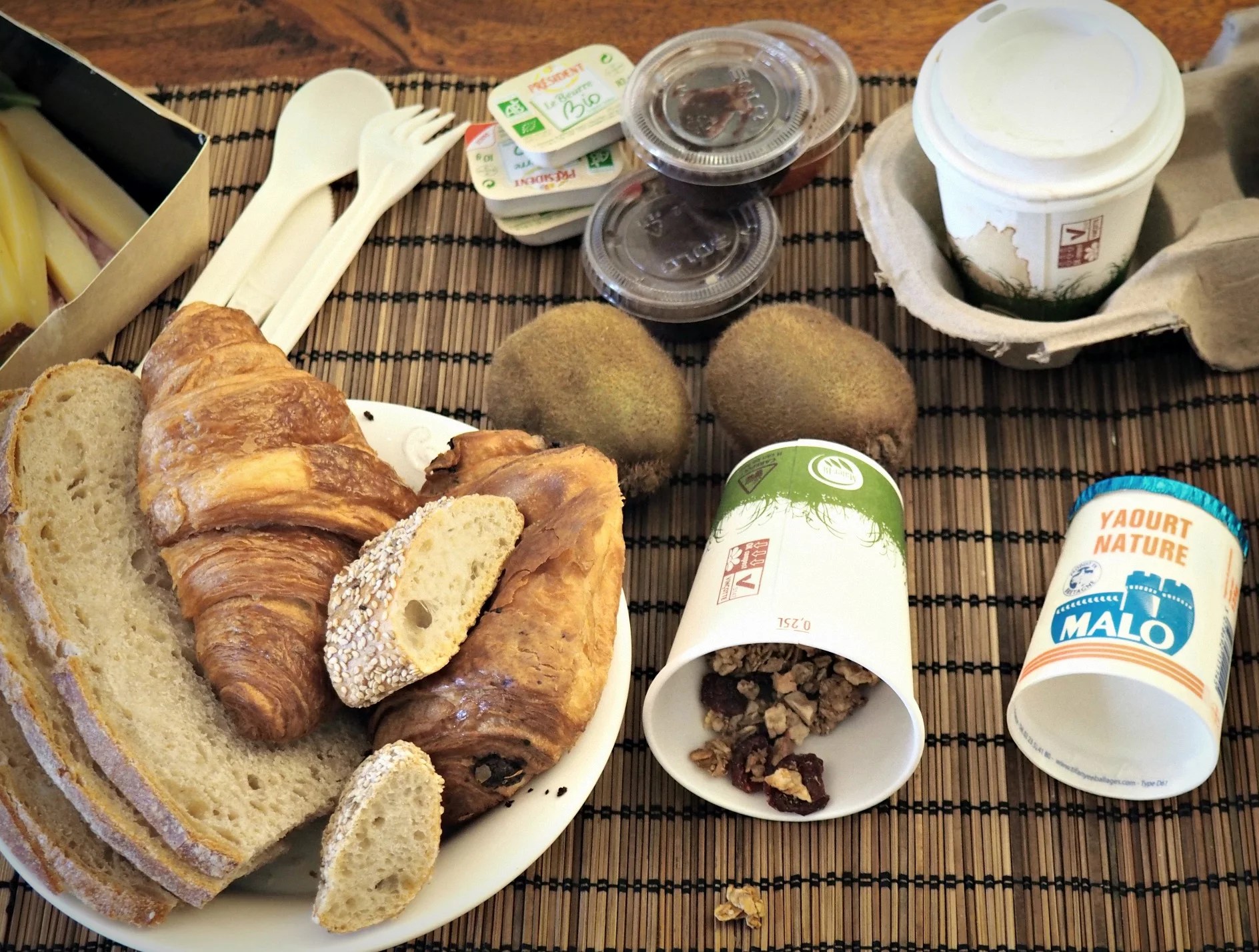 Livraison à domicile de brunchs / Deliveroo... Le Mag à Lire