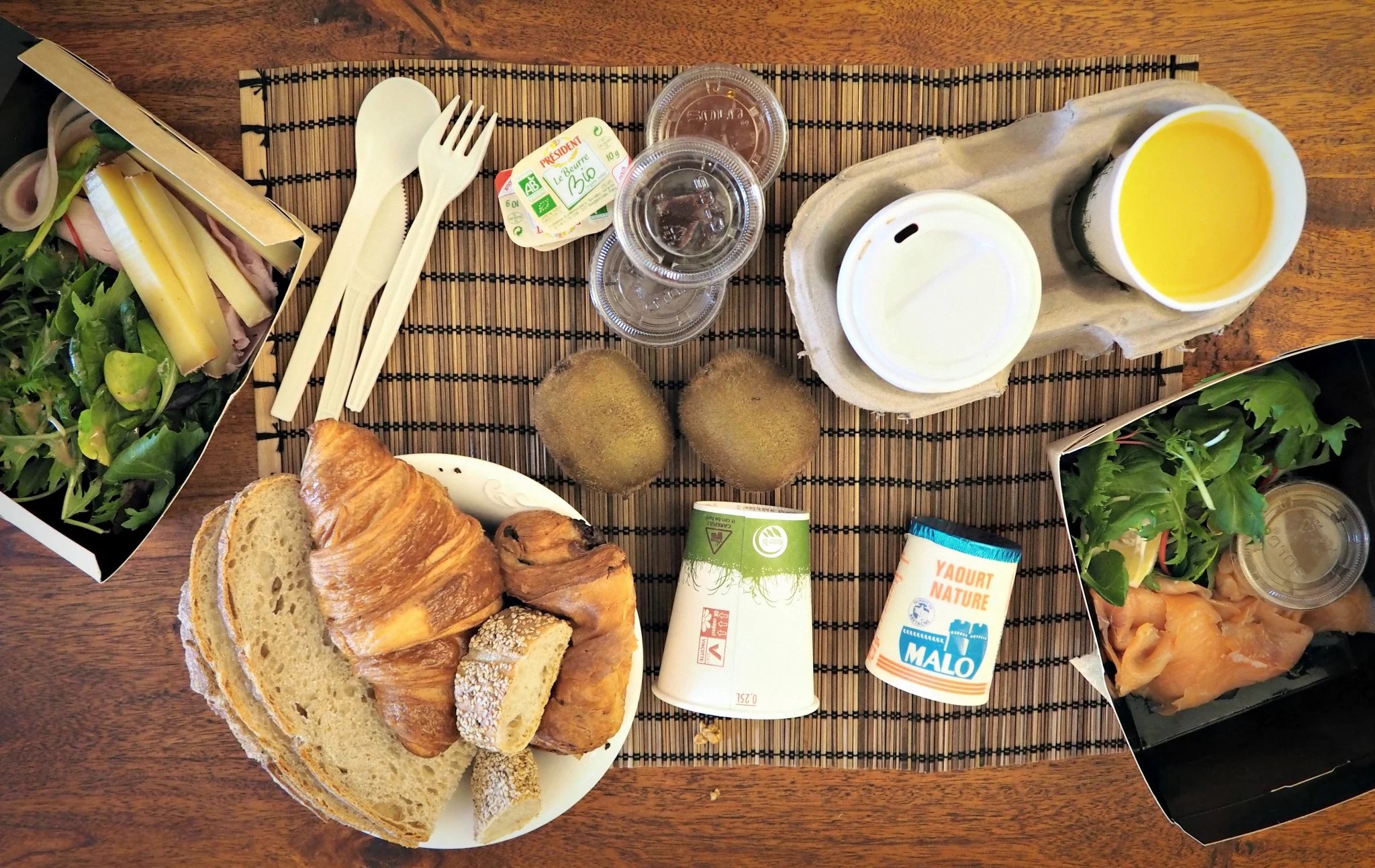 Livraison à domicile de brunchs / Deliveroo... Le Mag à Lire