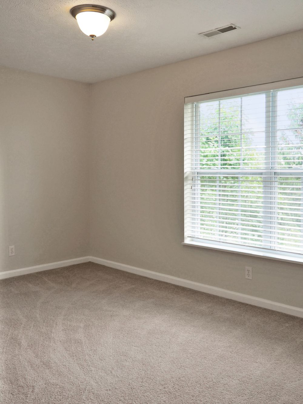 Washington IL Apartment For Rent 1100 Kern Rd.