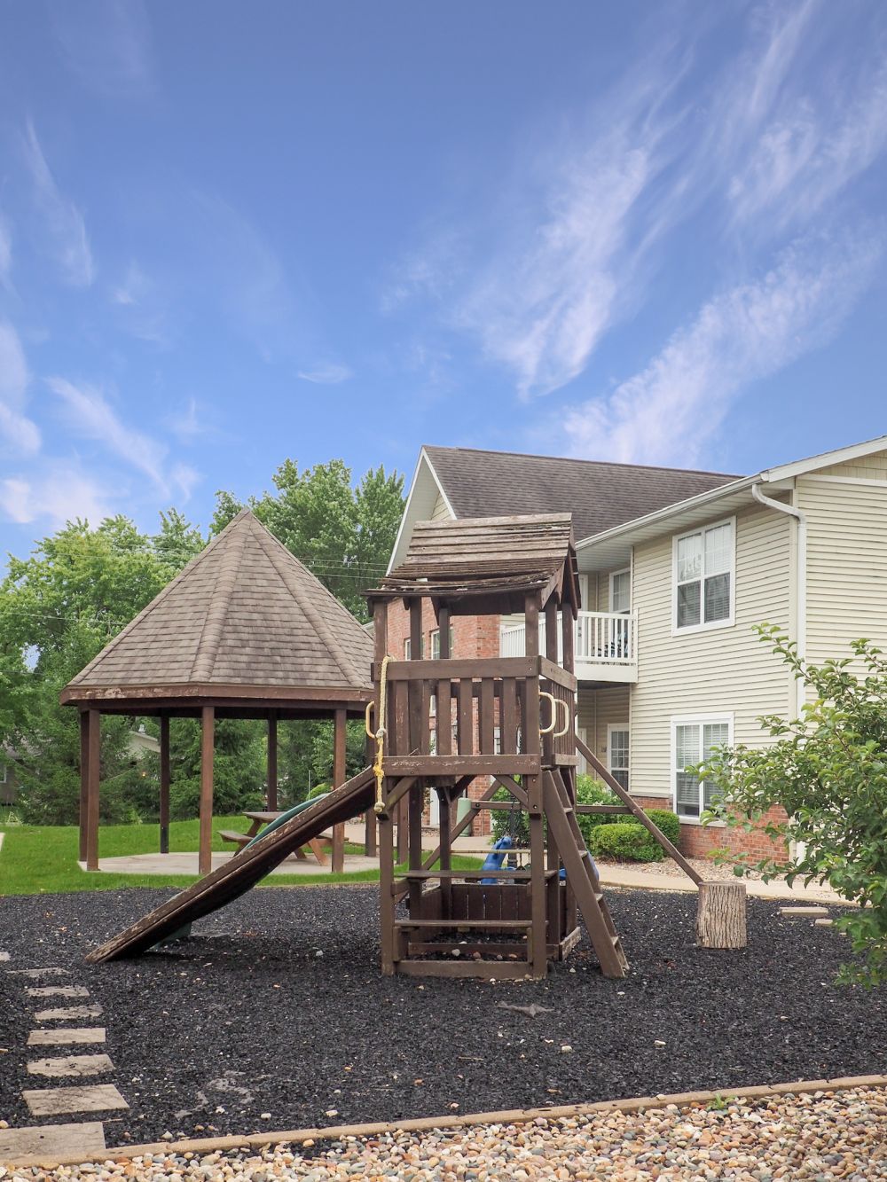 Washington IL Apartment For Rent 1100 Kern Rd.