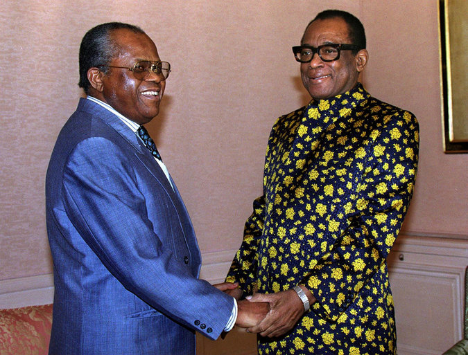 Etienne Tshisekedi, opposant à Mobutu ? Une fausse histoire (Dossier de
