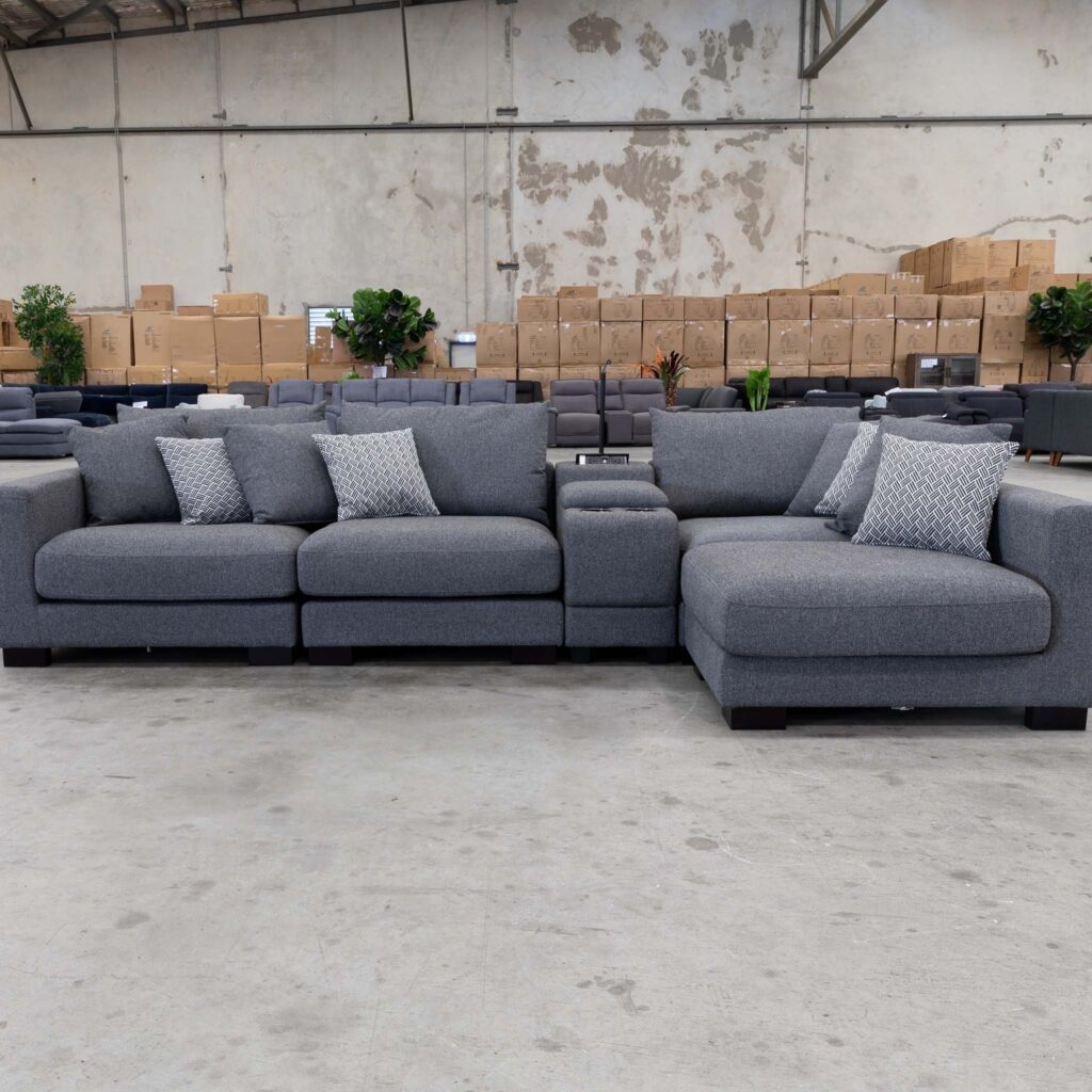 ブリスベンで家具を買うならWarehouse Furniture Clearance！ れもん