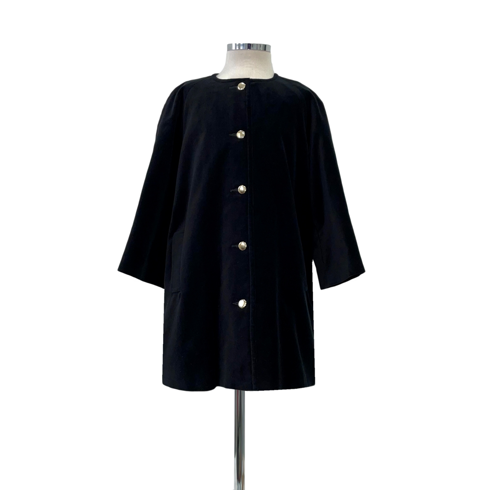Raglan Coat in Black Velvet Lemoniez