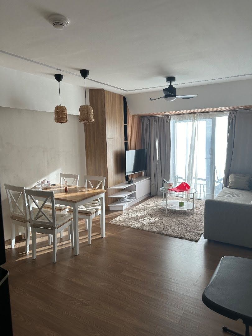 The Rise Makati, West Wing Lemontree Real Estate