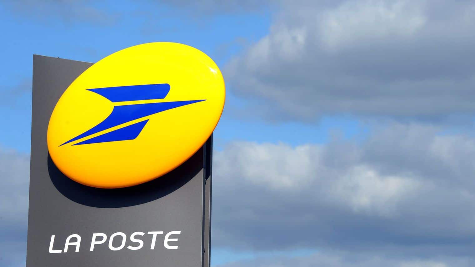 La Poste passe aux énergies renouvelables L'EnerGeek