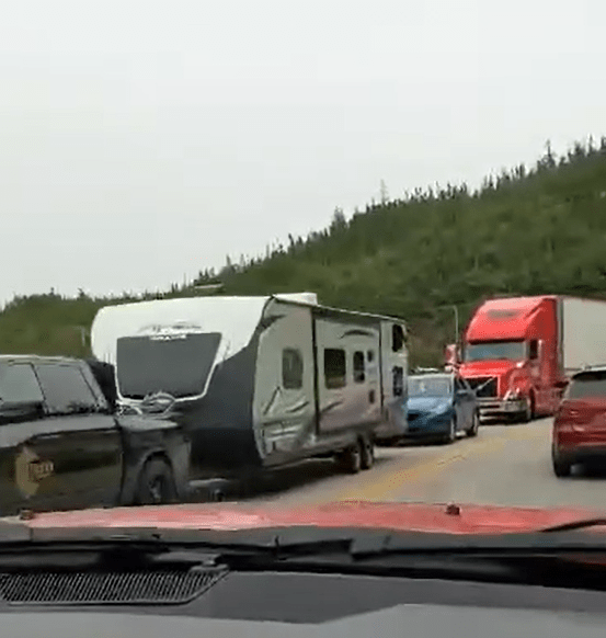 VIDÉO Une file pas croyable au traversier de BaieSainteCatherine