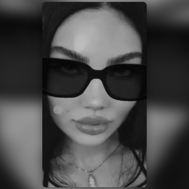 Top Glasses Lens by Valentina Snapchat Lenses and Filters