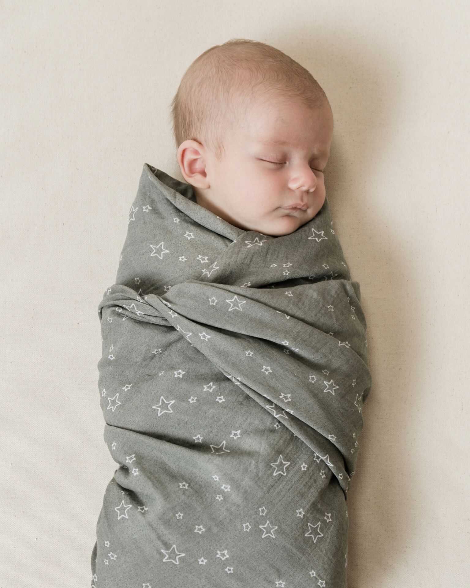 Rylee + Cru Organic Swaddle Twinkle Grey Leo & Bella