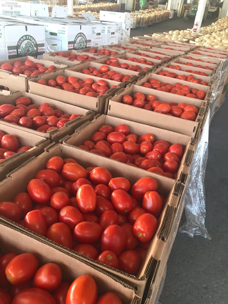 Photos at Leola Produce Auction