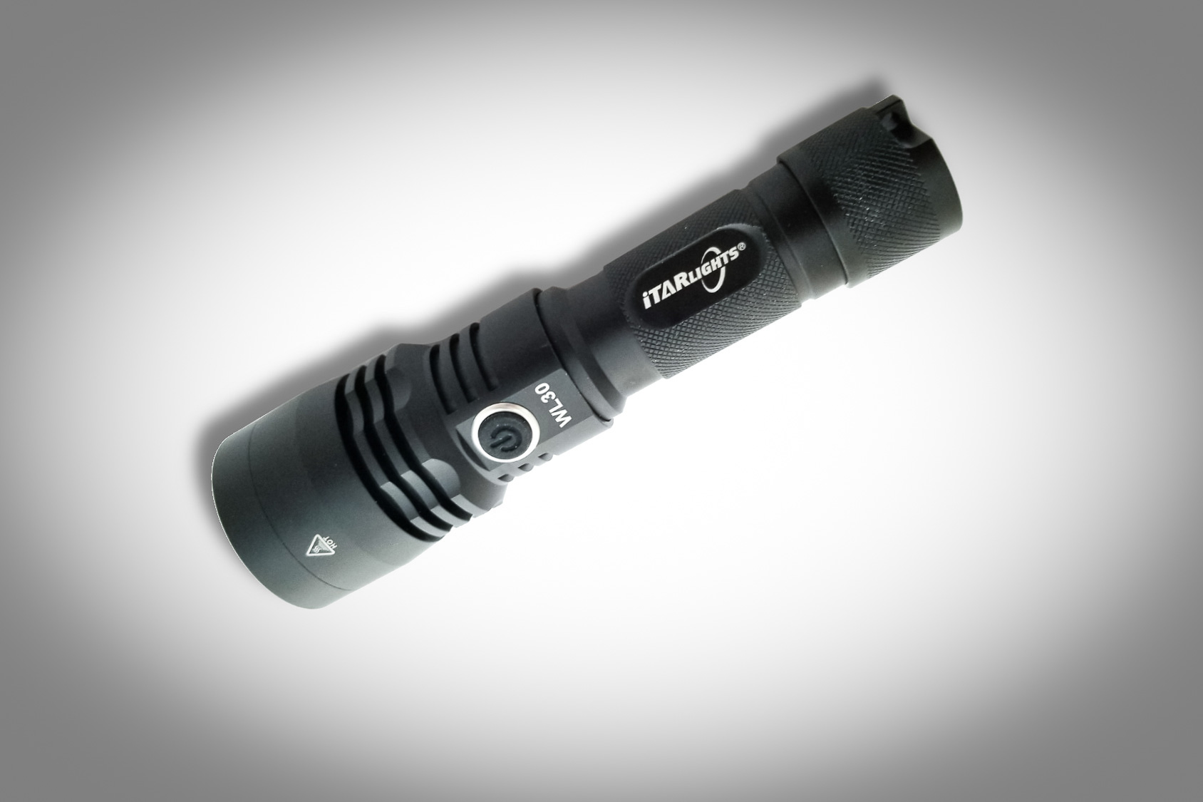iTarlights WL30 LEP flashlight with over 500,000 cd and includes a battery