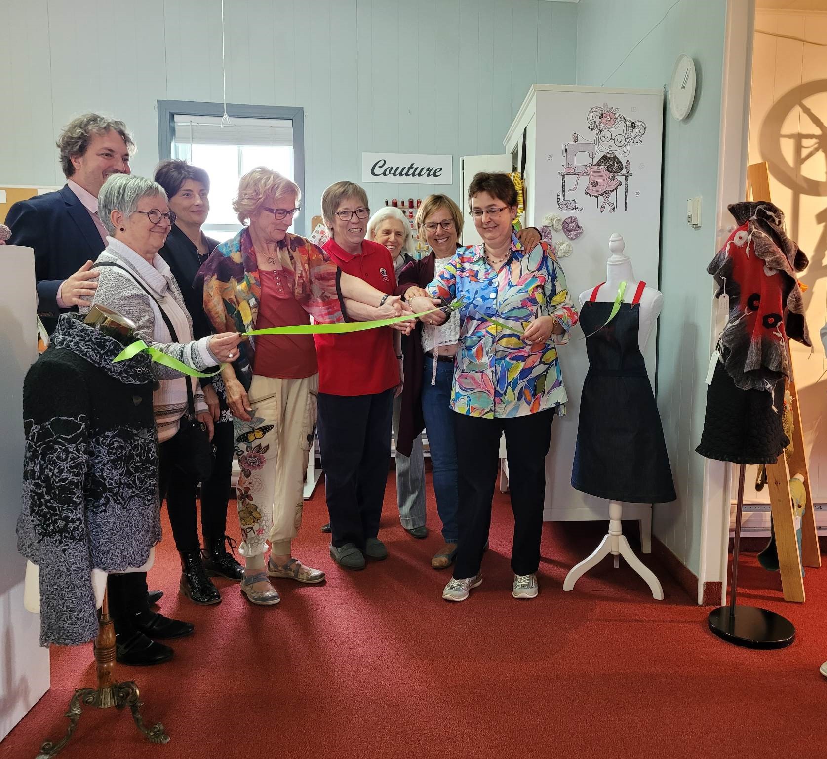 SaintDenisDe La Bouteillerie Les Fermières inaugurent le Créalab
