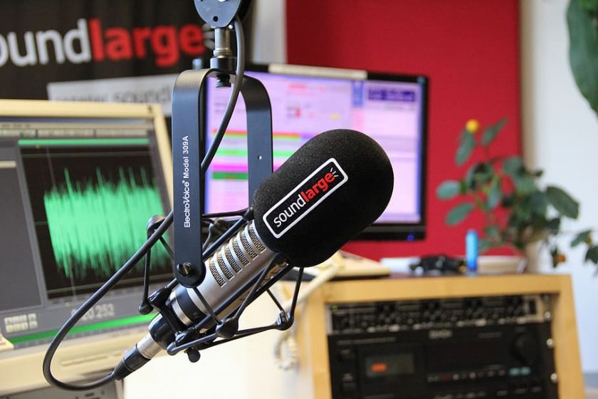 Pub radio Solution rapide pour le succès de votre business Agence