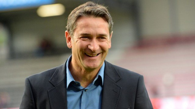 Belgique Philippe Montanier nouvel entraîneur du Standard de Liège