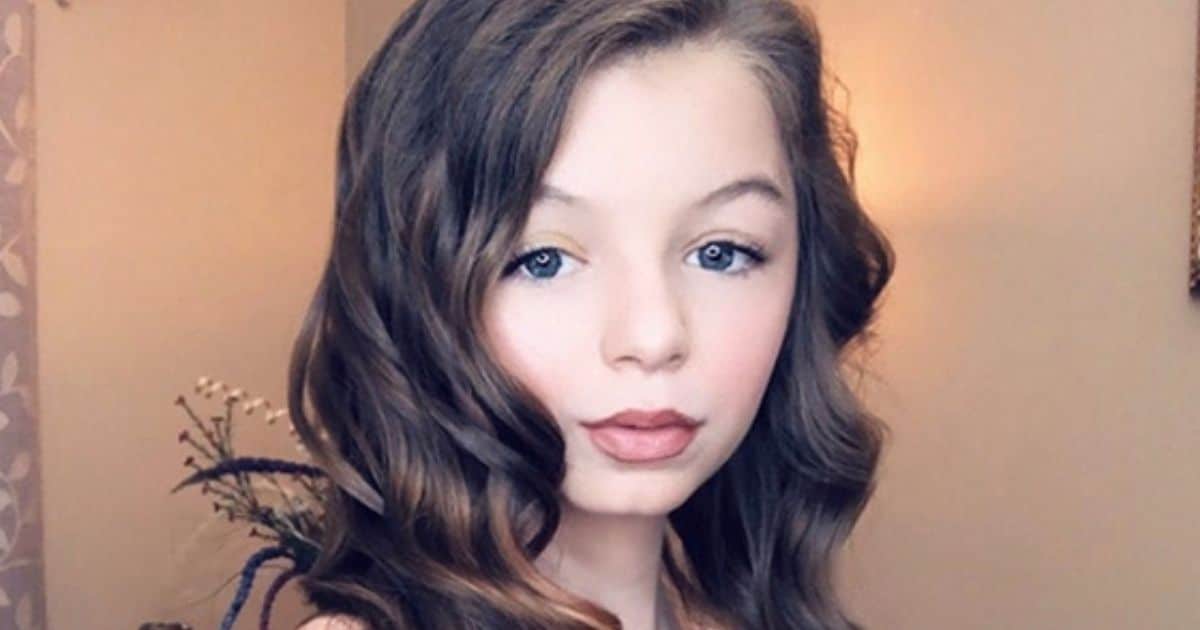 A seulement 13 ans, elle arrête l’école pour se consacrer à TikTok