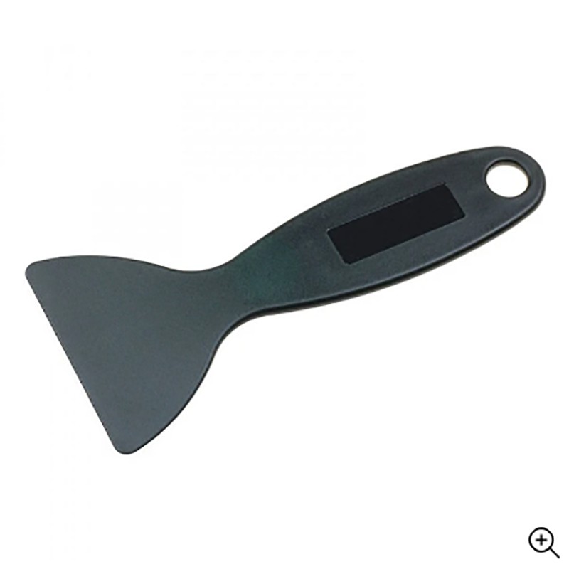 Plastic spatula