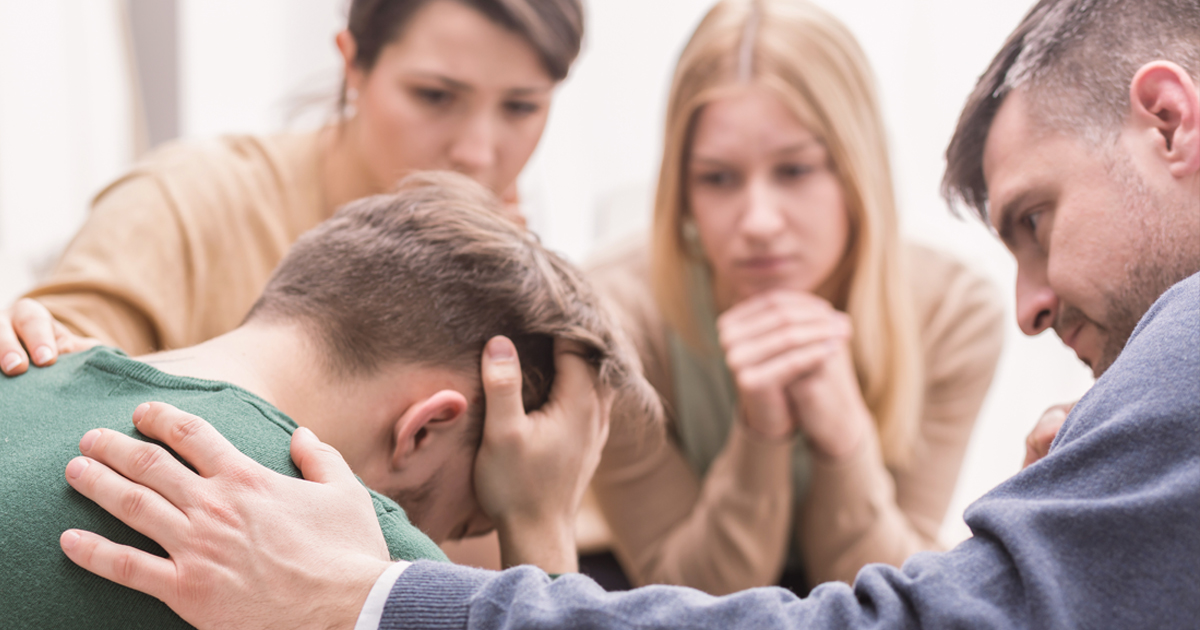 Aider un proche à surmonter un deuil Les Sentiers