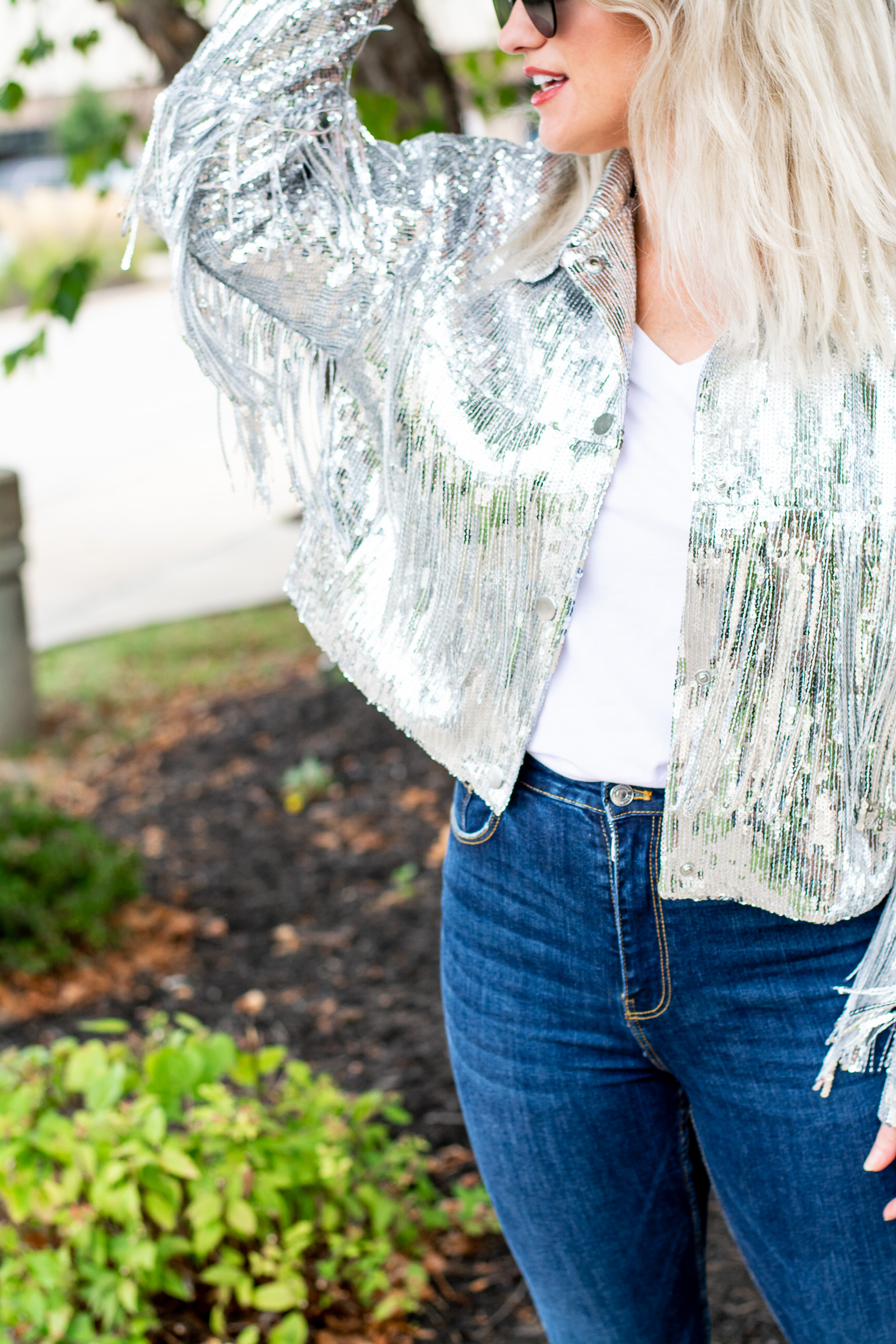 Elevating Your Fall Outfit with a Statement Jacket. Le Stylo Rouge