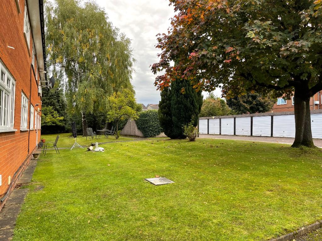 Lawford Grove, Solihull, West Midlands, B90 letco