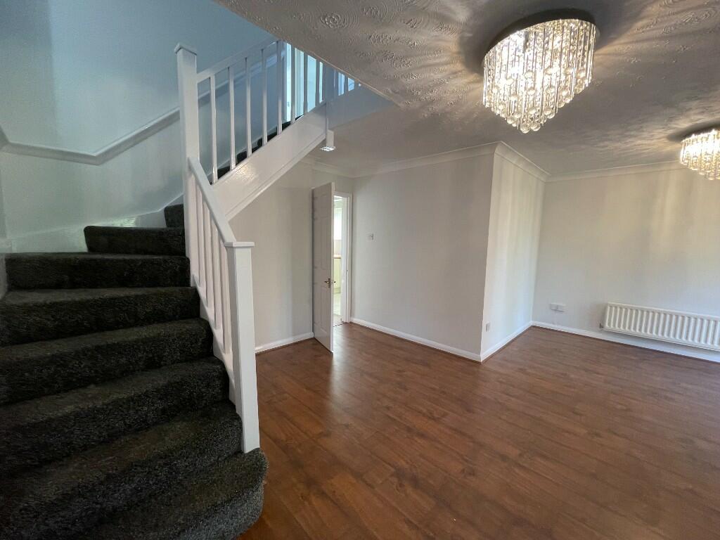 Tilesford Close, Solihull, West Midlands, B90 letco