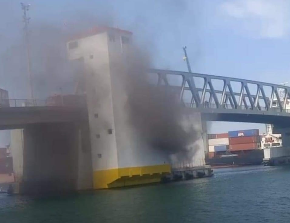 Bizerte un incendie dans la salle des machines du pont mobile