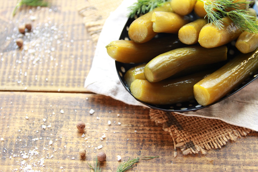 How To Make Homemade Dill Pickles In 10 minutes Let's Brighten Up