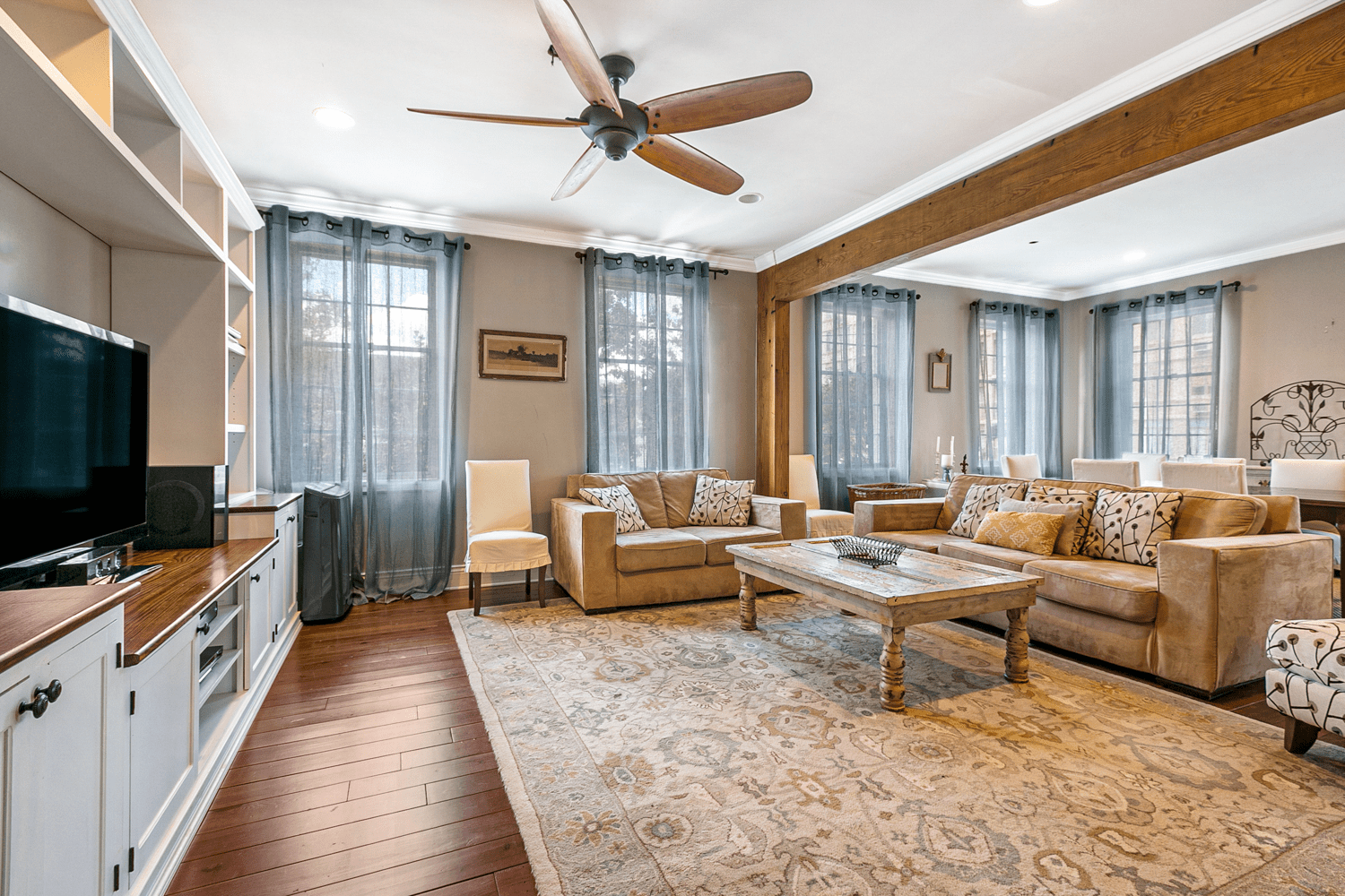 Garden District, Apartment, 2 beds, 1.0 baths, 3000 per month New