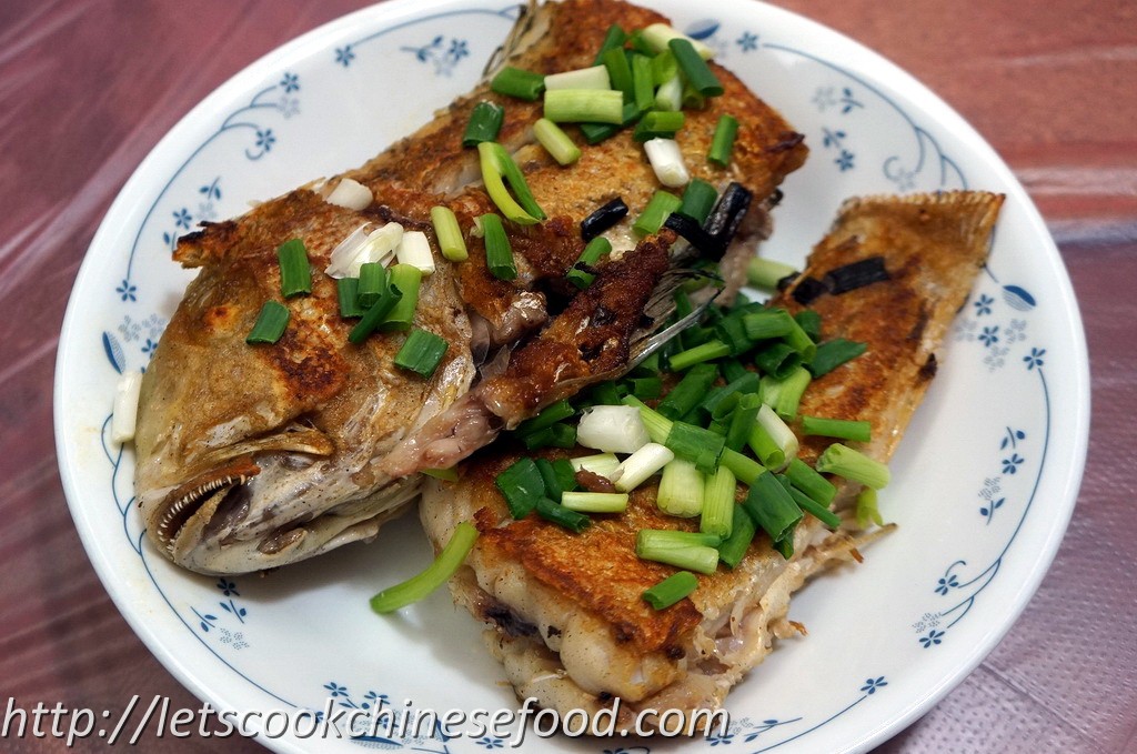 Chinese Recipe Fried Fish Horsehead (食譜 香煎馬頭魚)