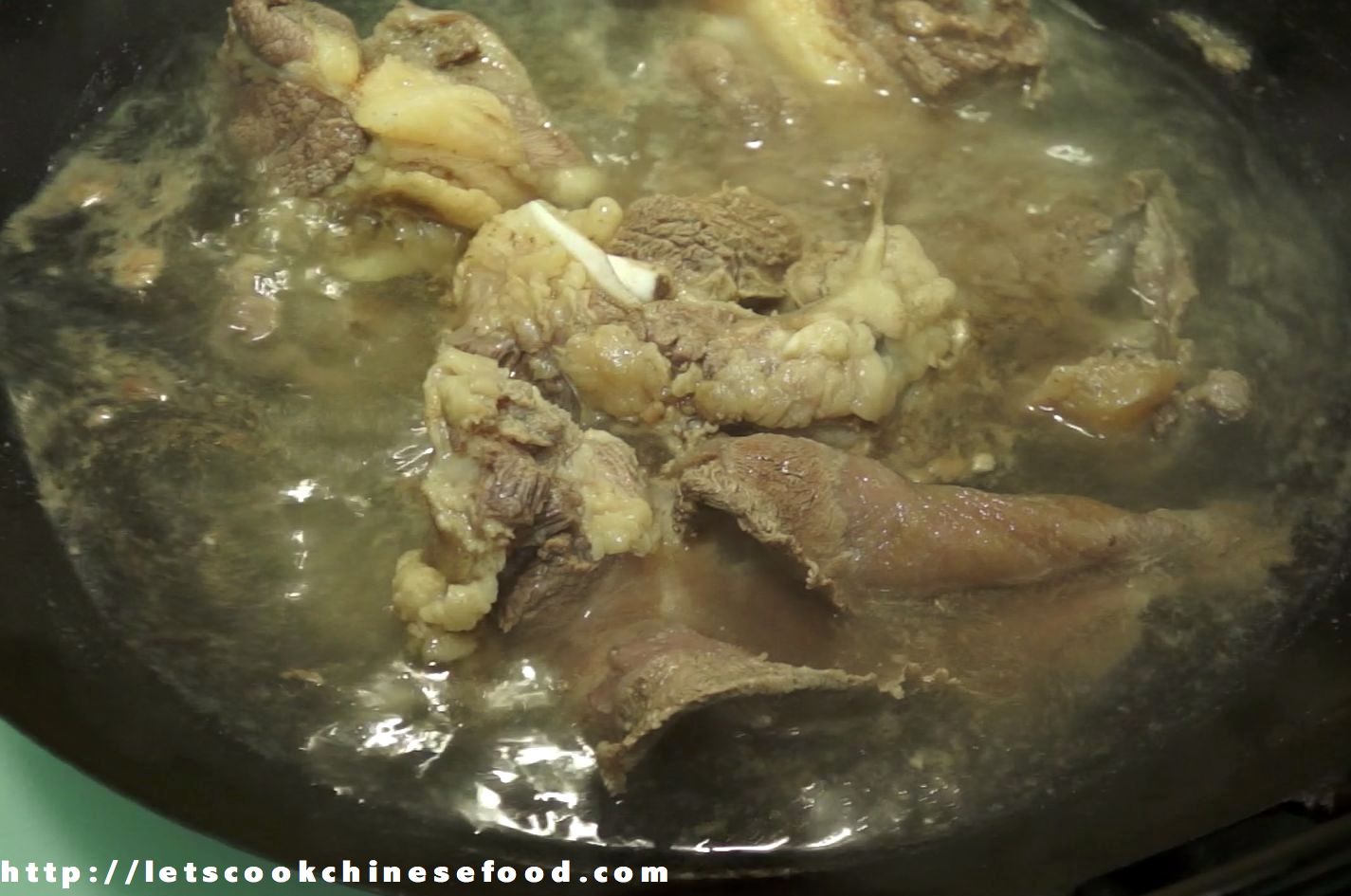 Chinese Recipe Stewed Beef Brisket with Tomato (中菜食譜：番茄薯仔燜牛腩)