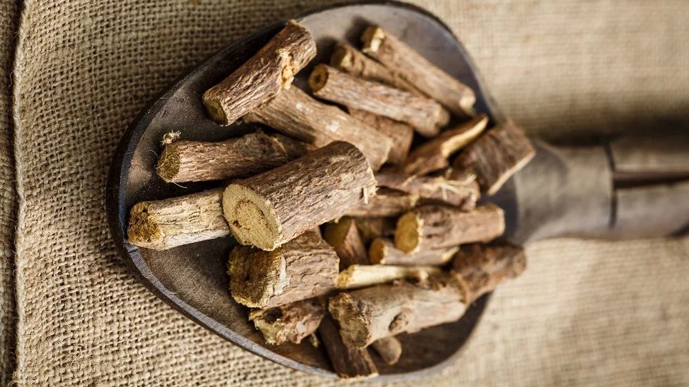 Why Does Tea Make You Poop (And Which Types Do It Most)?