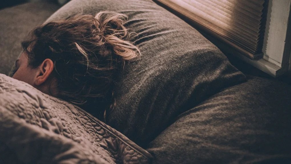 Why Does Green Tea Make Me Sleepy? (7 Surprising Reasons!)